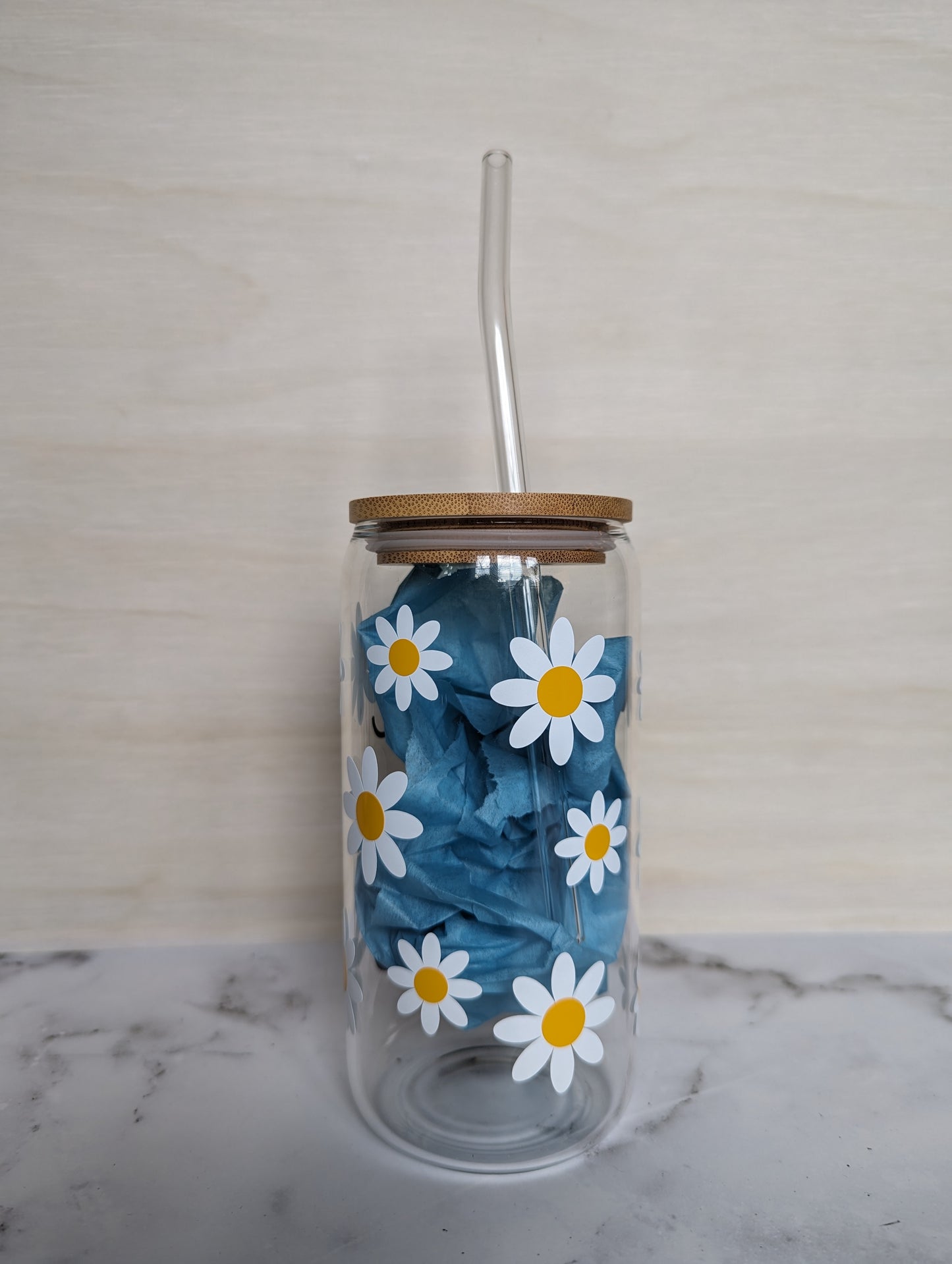 Coffee tumbler with Coffee phrase - But first coffee and daisies